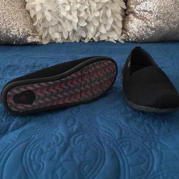 Shoes - Picture 3 of 3